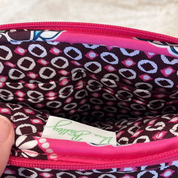 💗NWT💗 Vera Bradley Cupcakes Pink Mini Hipster - Picture 5 of 7